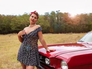 Chat with FeliciaKrige