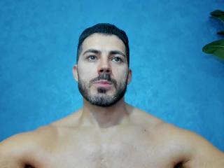 Chat with HardMusclesXXX