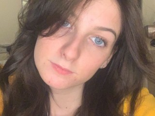 Chat with LipsyJones