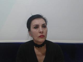 Chat with MissIsadora