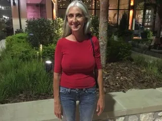 Chat with SexySuzanne