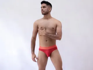 Chat with ThomasTexeira