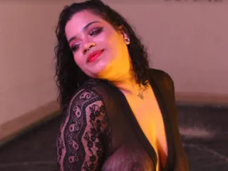 Chat with ammyy_collins