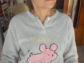 Chat with laratinelli